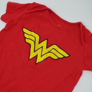 DC Comics Red Wonder Woman Graphic Onesie Size 0-6M Short Sleeve